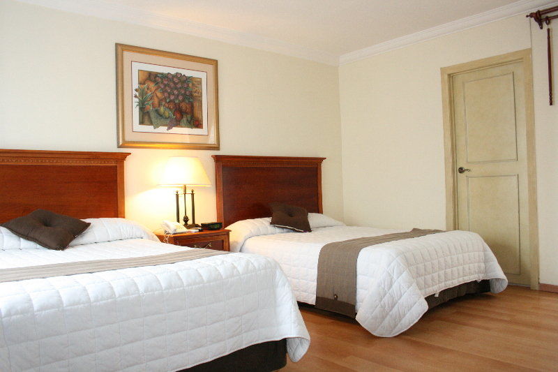 Del Marques Hotel And Suites Guadalajara Ngoại thất bức ảnh