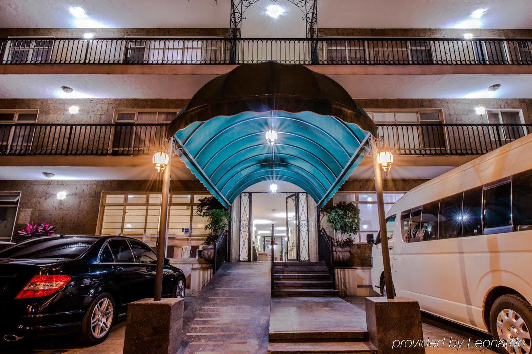 Del Marques Hotel And Suites Guadalajara Ngoại thất bức ảnh