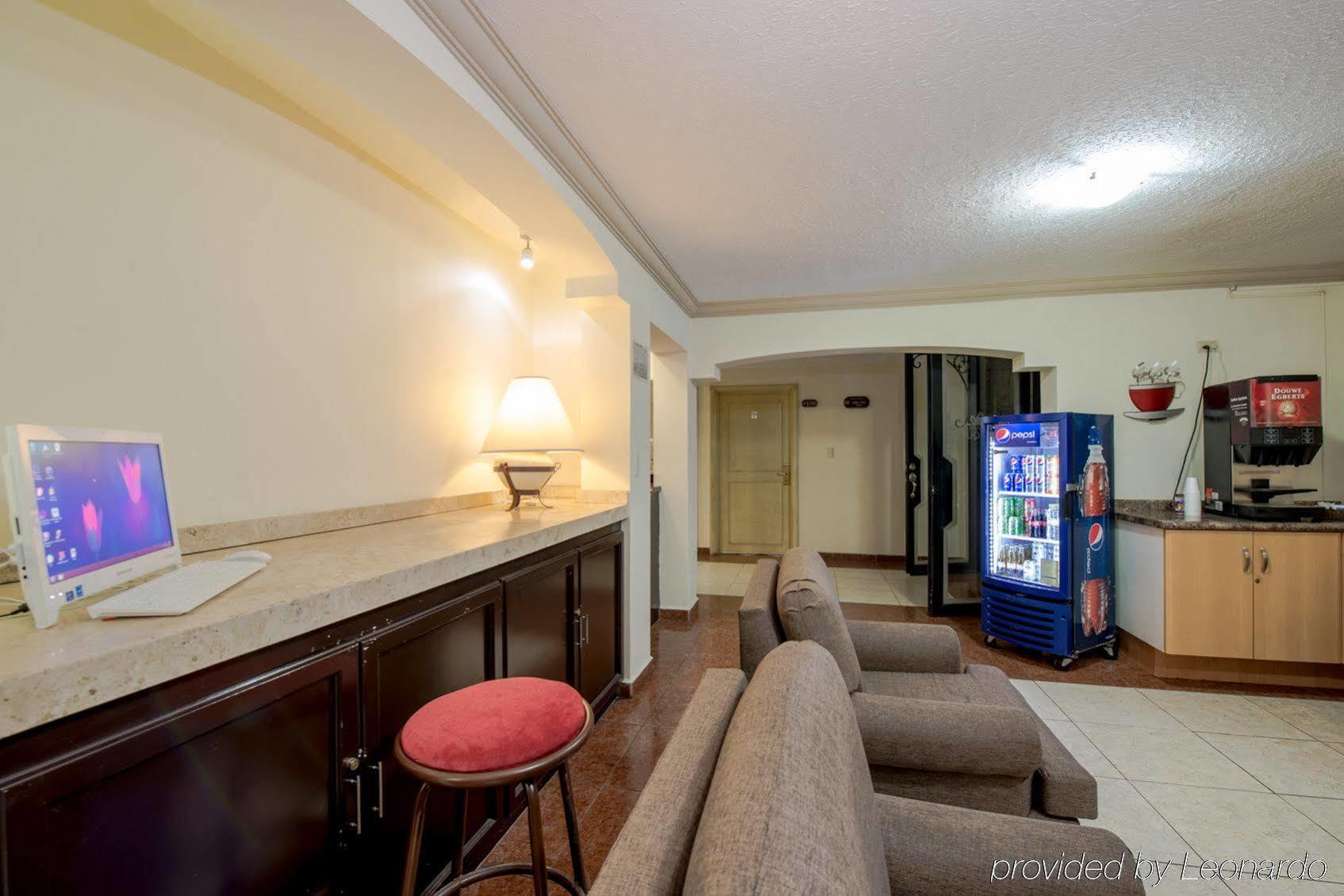 Del Marques Hotel And Suites Guadalajara Ngoại thất bức ảnh